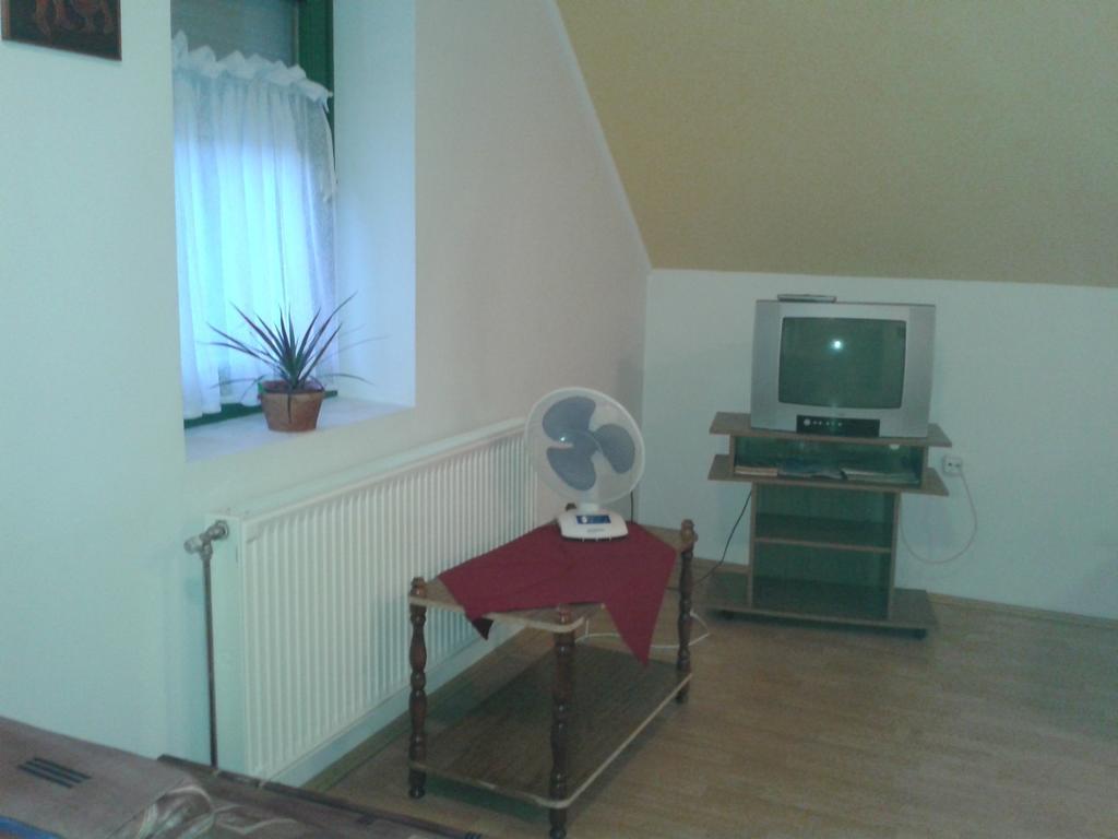Feherszeker Apartmanok Abádszalók 部屋 写真